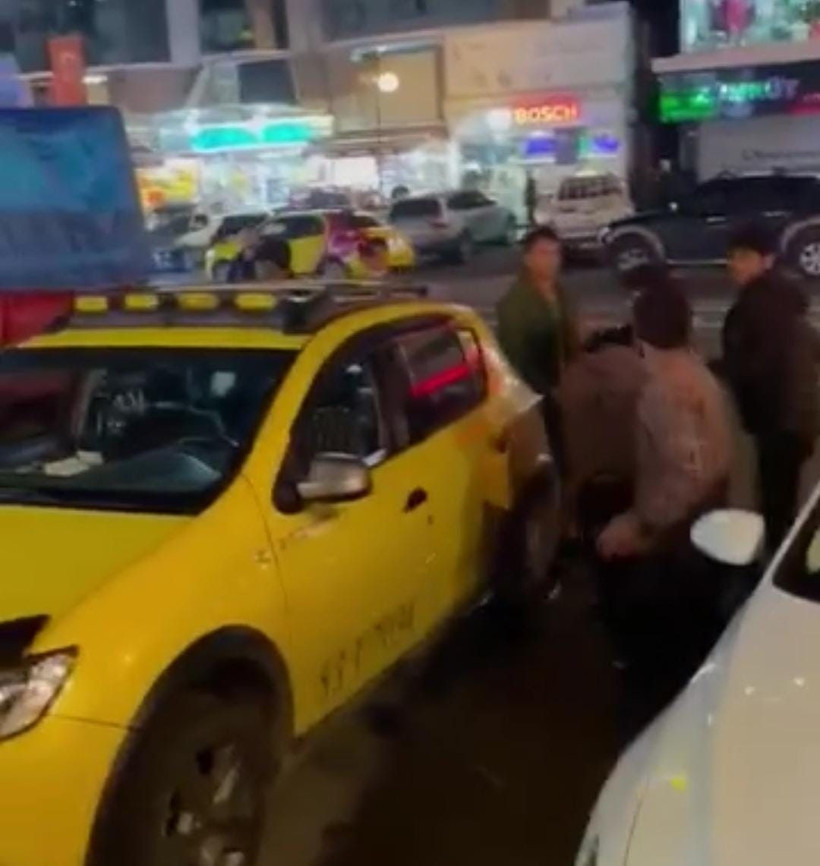 Rize'de kavgaya karışan 9 yabancı sınır dışı edildi 3 kişi bıçaklanmıştı - Resim: 2