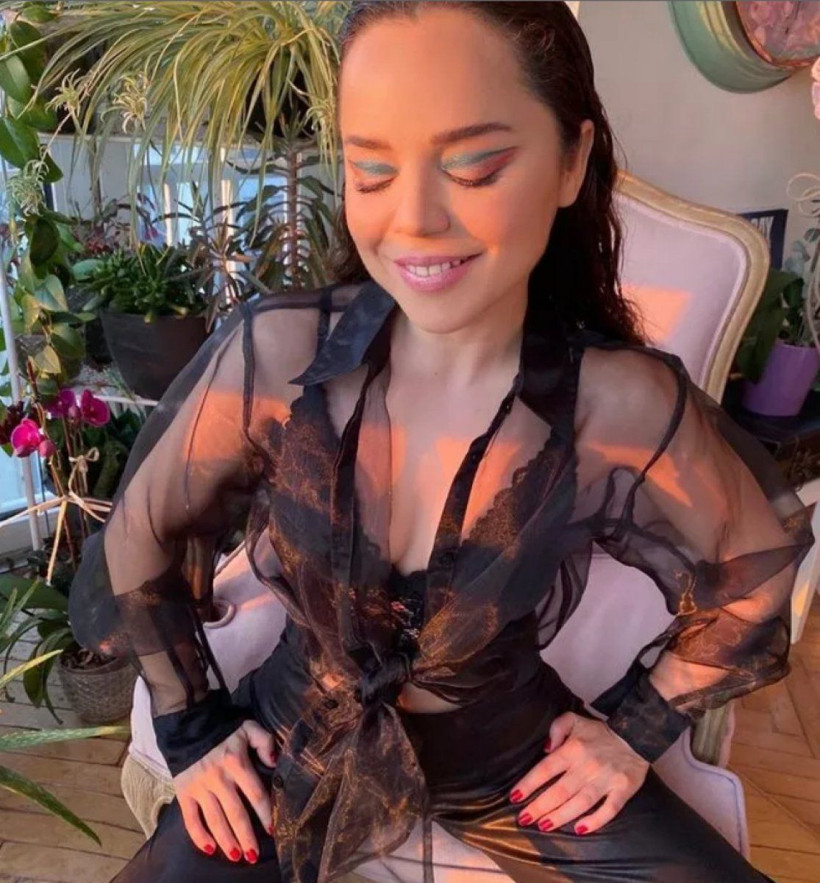 Aşk-ı Memnu'nun Cemile'sinin 41 olduğuna inanmak zor! Pozlarıyla iddiasını ortaya koydu - Resim: 2