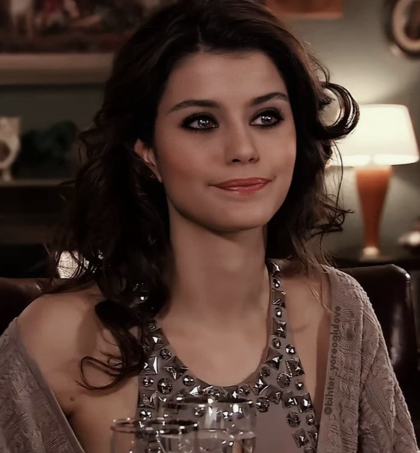 Beren Saat'in yeni filmi hakkında şok karar! Vizyona girmeyecek... - Resim: 4