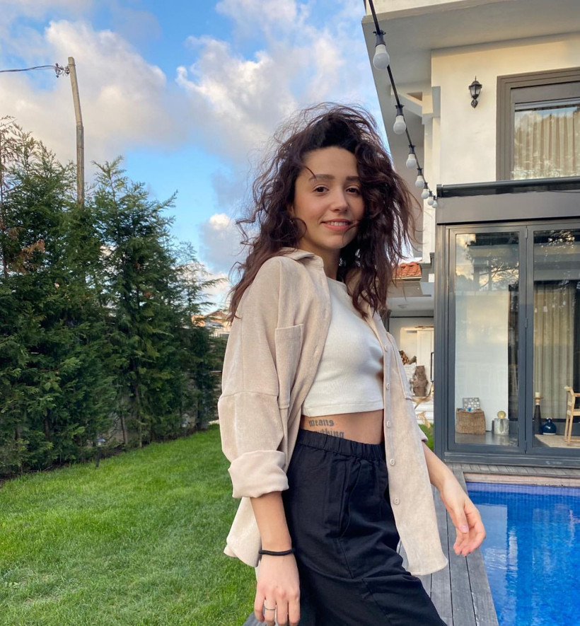 Zeynep Bastık müjdeyi verdi! Hayranlarını sevindirecek haber - Resim: 2