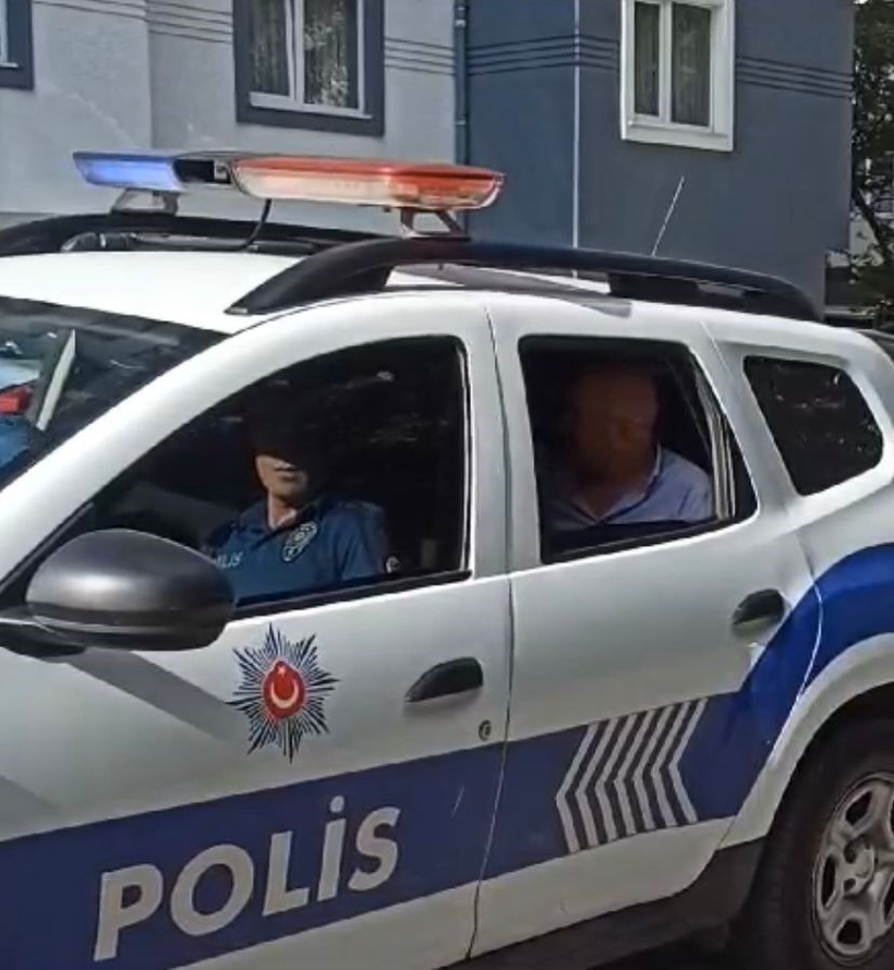Bıçakla saldıran eşinden kaçıp kendini odaya kilitledi! Yaşlı kadın gözyaşlarına boğuldu - Resim: 4