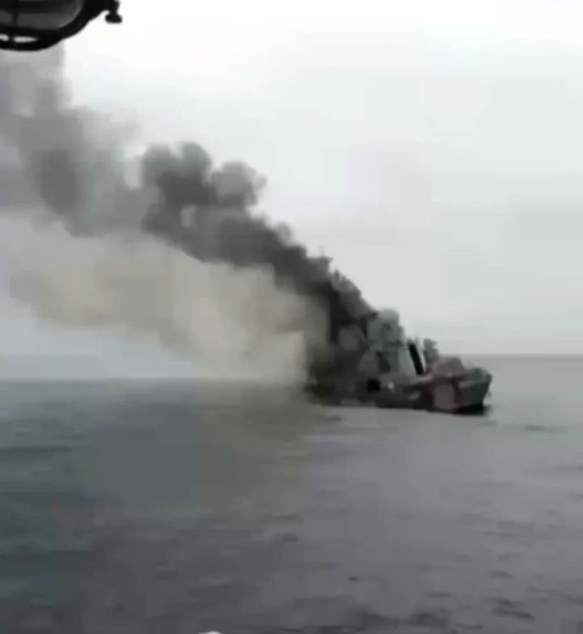 Karadeniz'de batan Rus gemisini füze mi yangın mı batırdı yeni fotoğraflar gerçeği ortaya çıkardı - Resim: 3