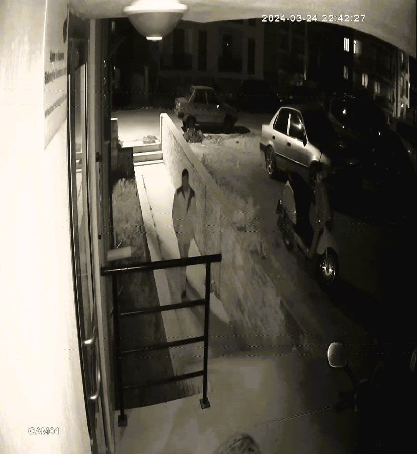 Röntgenci genç kızın kabusu oldu! Gece yarısından sonra pencerenin önüne gelip... - Resim: 1