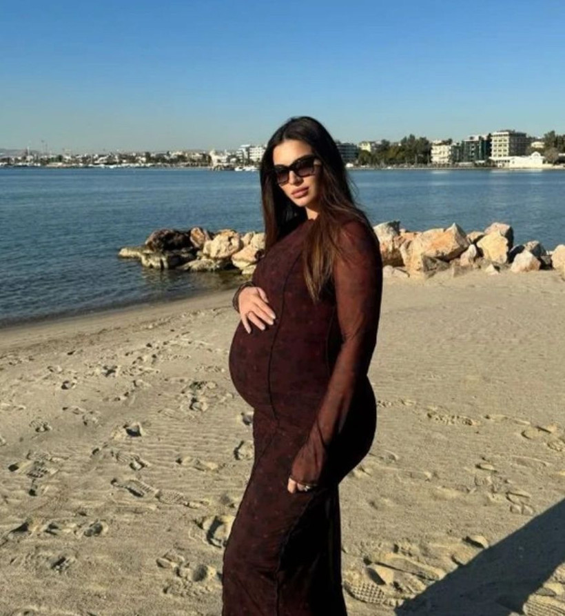 Doğum sonrası ilk paylaşım! Melisa ve Yusuf Yazıcı çiftinin bebeklerinin ismi şaşırttı - Resim: 2