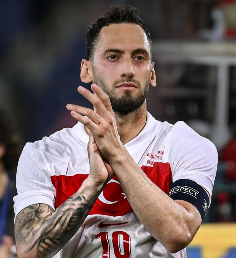 Hakan Çalhanoğlu'nun babasından 'geliyoruz' paylaşımı! Kafalar karıştı - Resim: 2