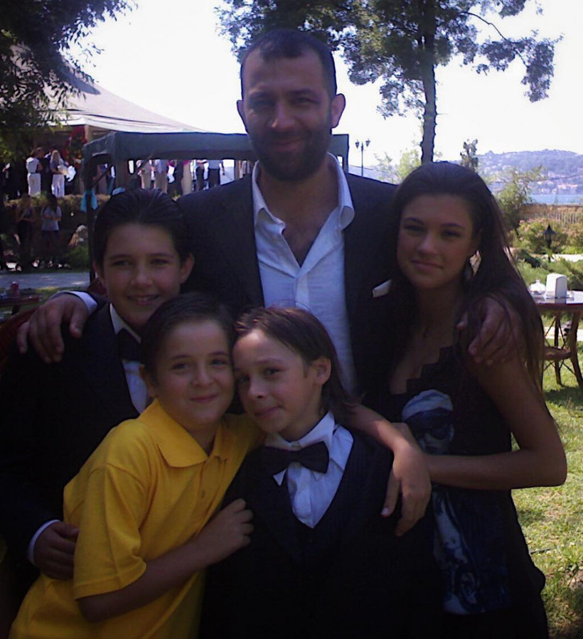 Arka Sokaklar'da büyüdü şimdi İnstagram'ı sallıyor - Resim: 1