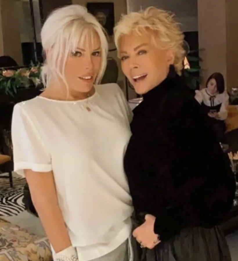 Ajda Pekkan'ın kardeşi Semiramis Pekkan'ın sağlığı hakkında açıklama! Kanserin sebebi bakın neymiş... - Resim: 1