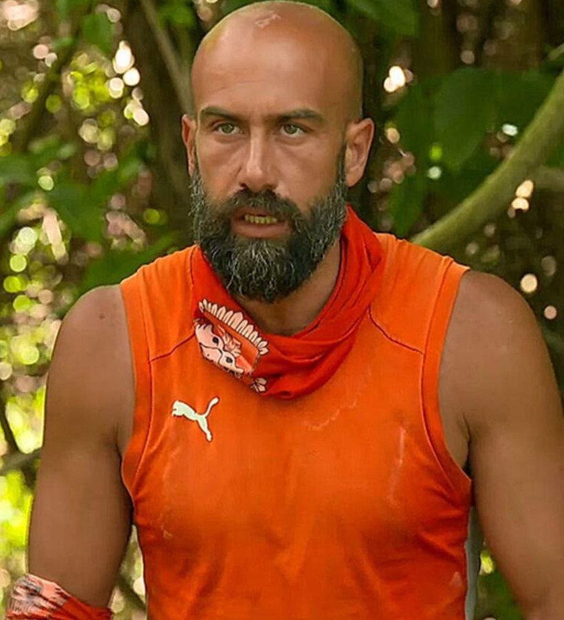 Gözyaşları Survivor'dan diskalifiye olan Çağrı Atakan favorisi açıkladı: Çok ağır konuştu - Resim: 1