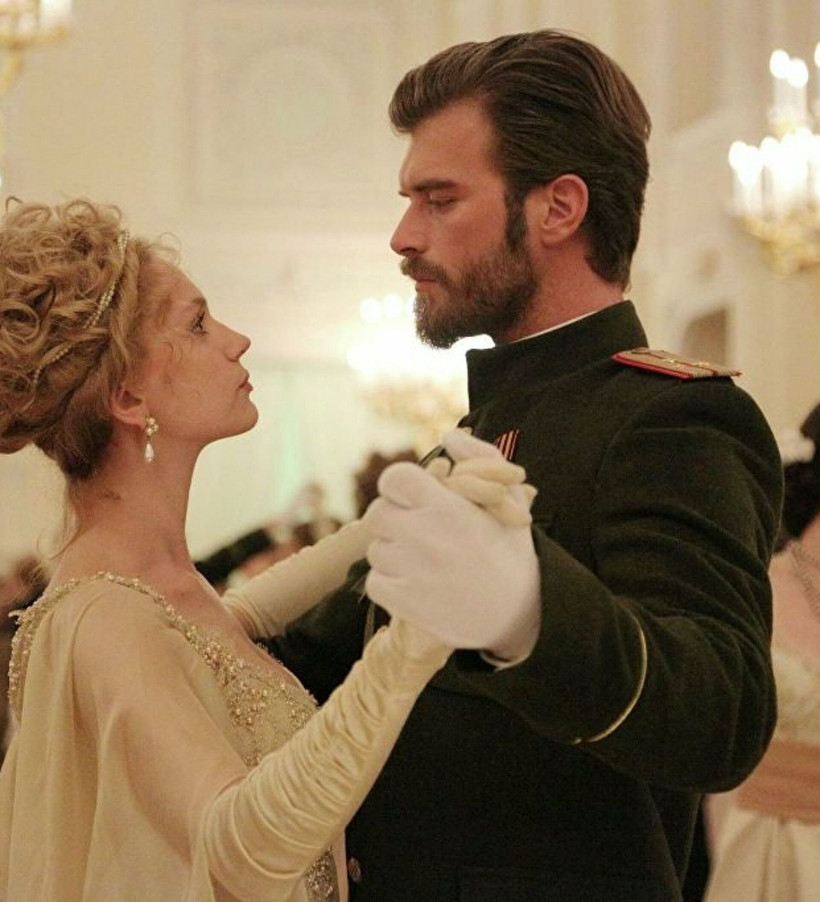 Oğluna koyacağı isim herkesi şaşırttı! Kıvanç Tatlıtuğ Başak Dizer o diziden esinlendi - Resim: 4