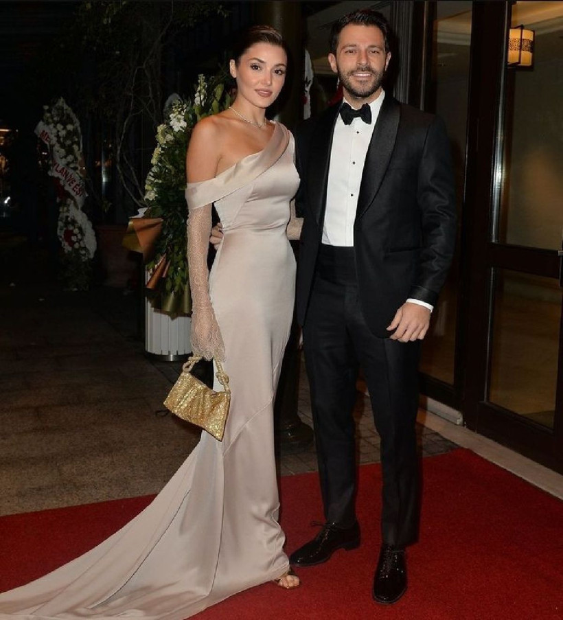 Hande Erçel ve Hakan Sabancı aşk tatilinde! - Resim: 2