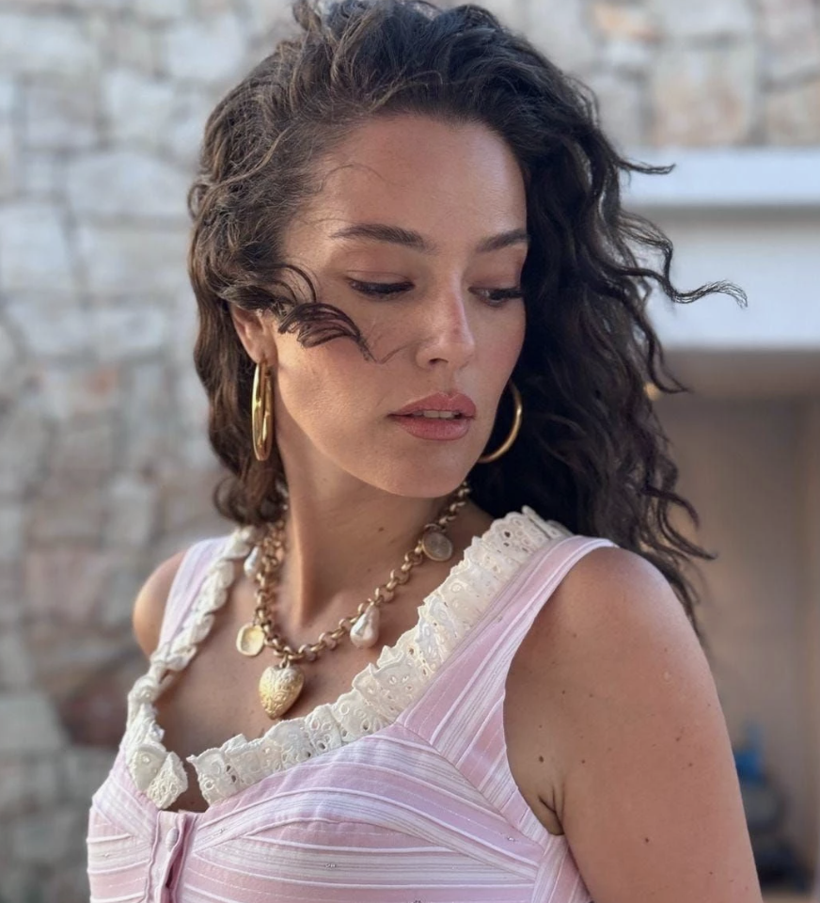 Pelin Akil hakkında şok iddia! Resmen boşanmadan yeni aşka mı yelken açtı? - Resim: 2