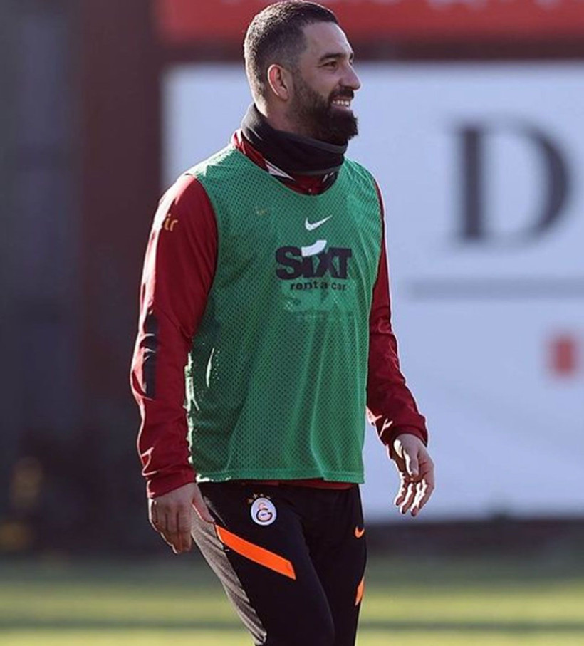 Arda Turan, Özlem Ada Şahin'e cinsel taciz iddiası ile yargılandığı davadan ikinci kez beraat etti! - Resim: 1