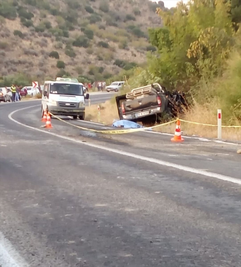 Seyir halindeyken üzerlerine düştü! Korkunç olay ölü ve yaralılar var - Resim: 2