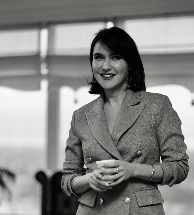 Şevval Sam konserinde annesini sahneye davet etti, övgü yağdırdı! - Resim: 4