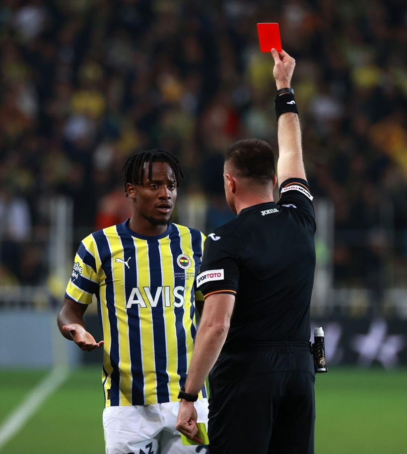 Batshuayi'ye 'kafanı kullan' diyen Jesus pişman oldu! Morali bozulan yıldızı teselli etti - Resim: 4