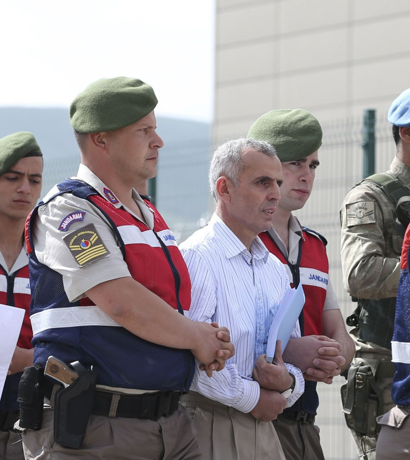 Levent Türkkan da var! Darbeci generallerin kelepçeli halleri - Resim: 4