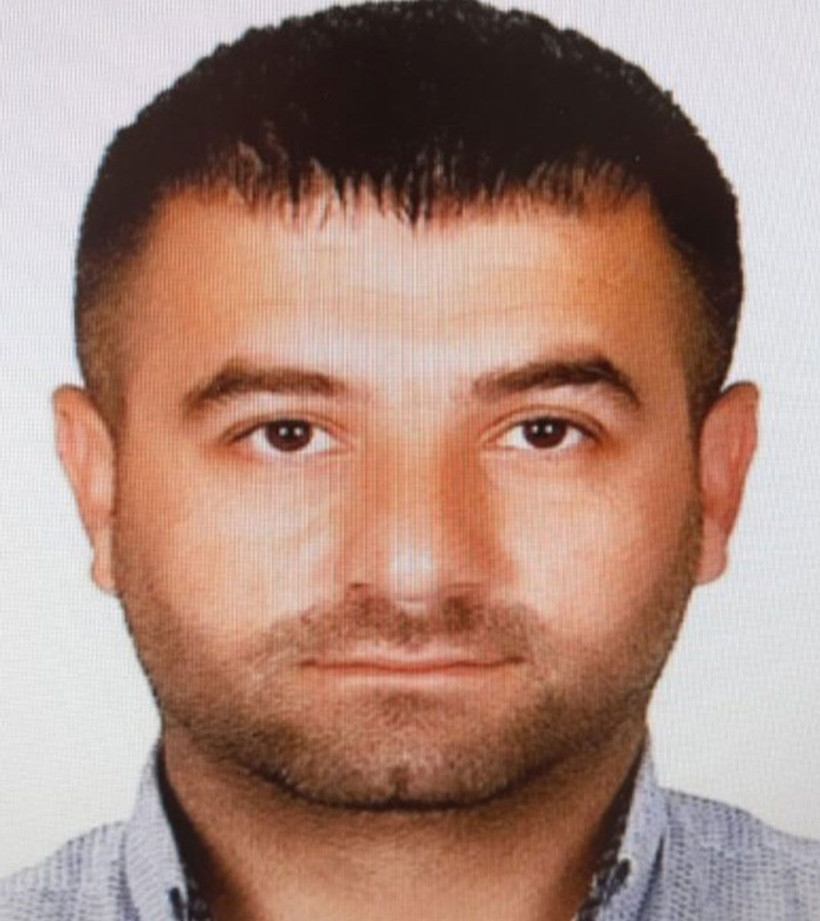 Polis TikTok fenomeni olup uyuşturucu parasıyla lüks hayat süren 'Ay Çetesi'ni çökertti - Resim: 1