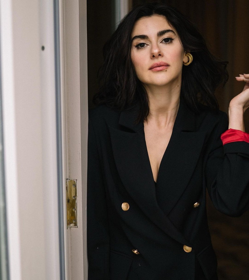 Yasak Elma'dan sonra Nesrin Cavadzade tatile kaçtı mayolu pozlarını paylaştı - Resim: 1