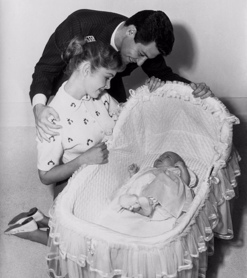 Kızının ölümüne kalbi dayanmadı! - Resim: 1