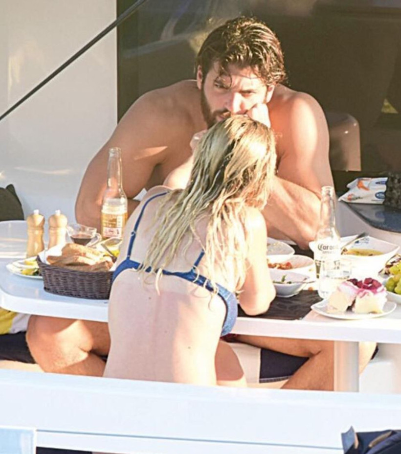 Morluklara dikkat kesildi! Kameralara yakalandılar: Diletta Leotta Can Yaman Bodrum'da - Resim: 2