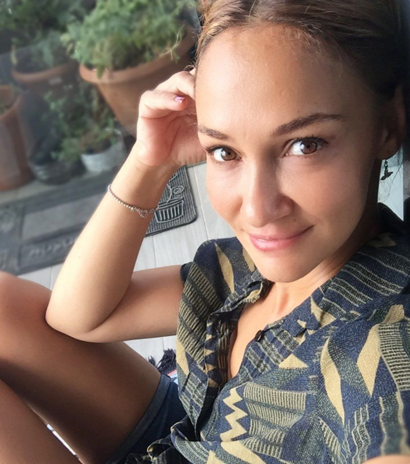 '8 yıl boyunca utandım' deyip itiraf etti: Tek kaldığımızda... Yaprak Dökümü'nün Sedef'i Seda Demir Bedia Ener'i bombaladı - Resim: 4