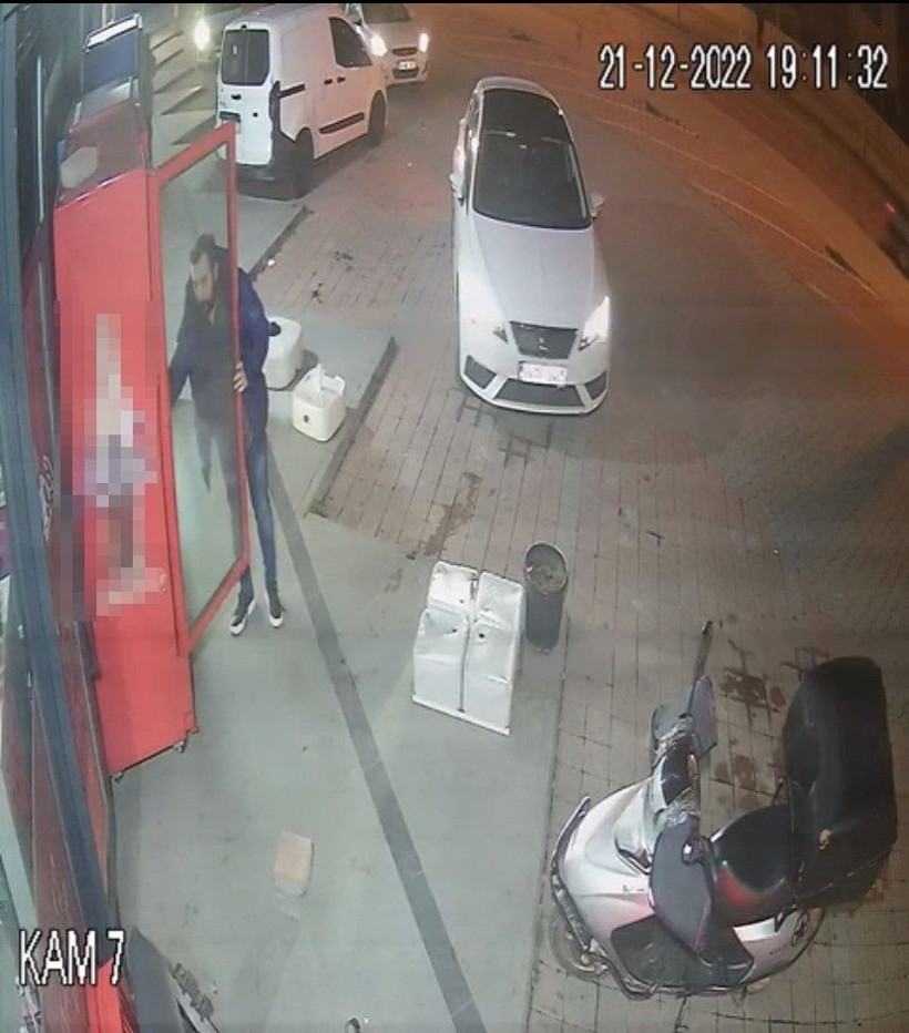 İstanbul’da akıl almaz olay: Her şey gözleri önünde oldu ve toplam 40 saniye sürdü! - Resim: 3