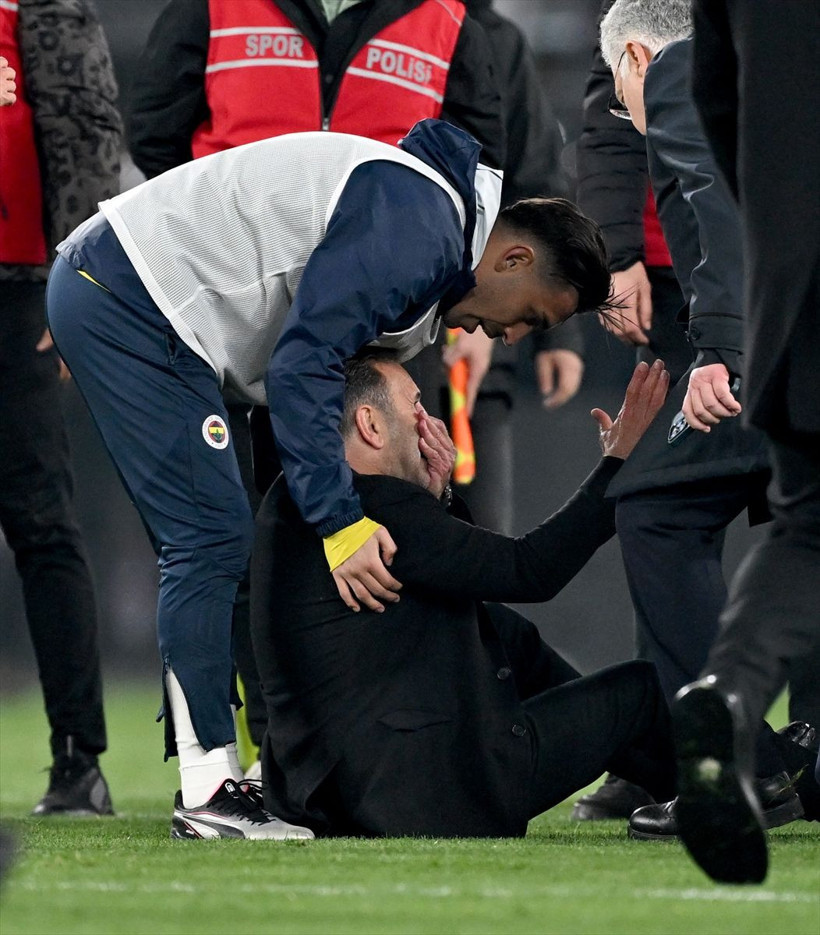 Okan Buruk'un burnunu sıkmıştı! Meğer Mourinho bu yüzden çıldırmış: "Good game" - Resim: 3