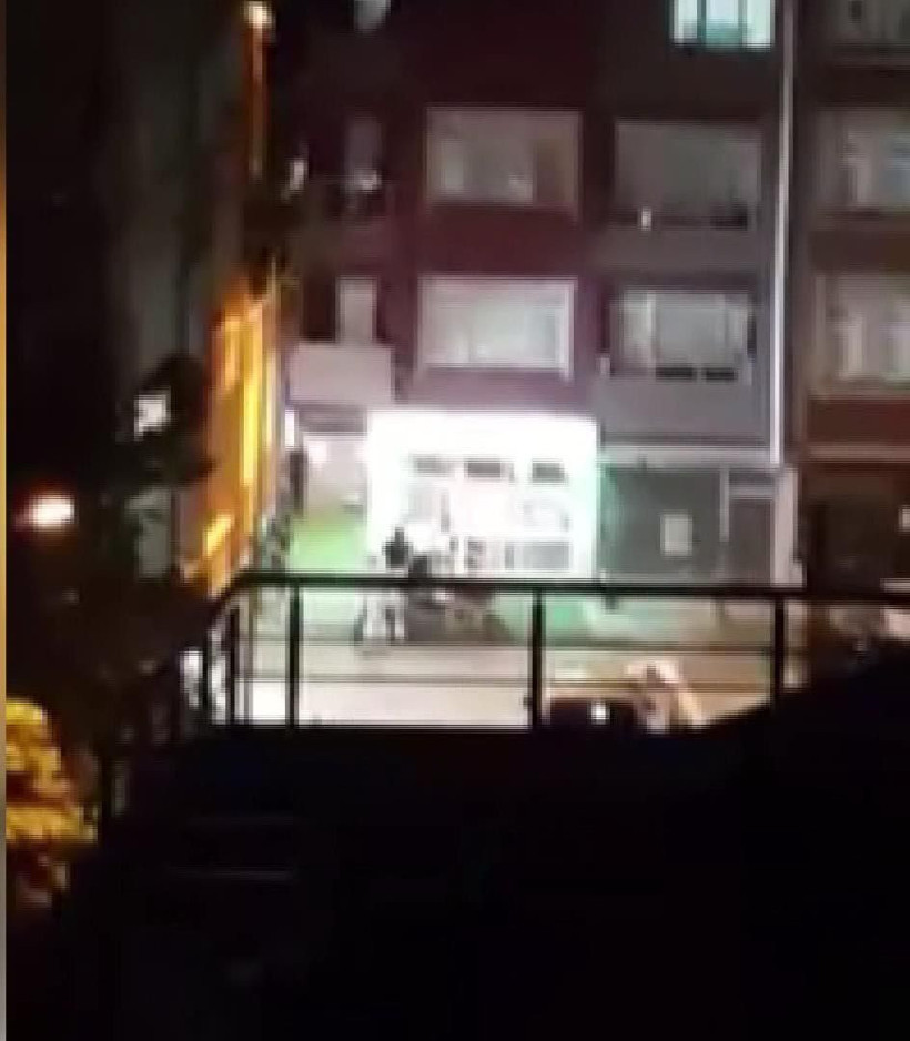 Bağcılar'daki park kavgasında 2 kişinin ölümü kamerada - Resim: 2