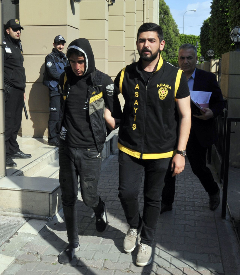 Adana'da yavuz hırsız ev sahibini rehin aldı - Resim: 2