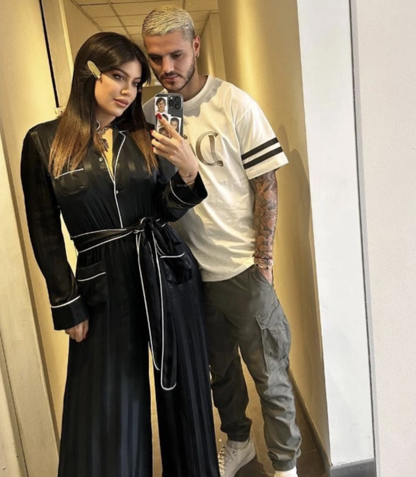 Galatasaraylı Mauro Icardi aşka geldi! Yeni sevgilisiyle pozlarını paylaştı: "Wanda Nara görmesin" - Resim: 1