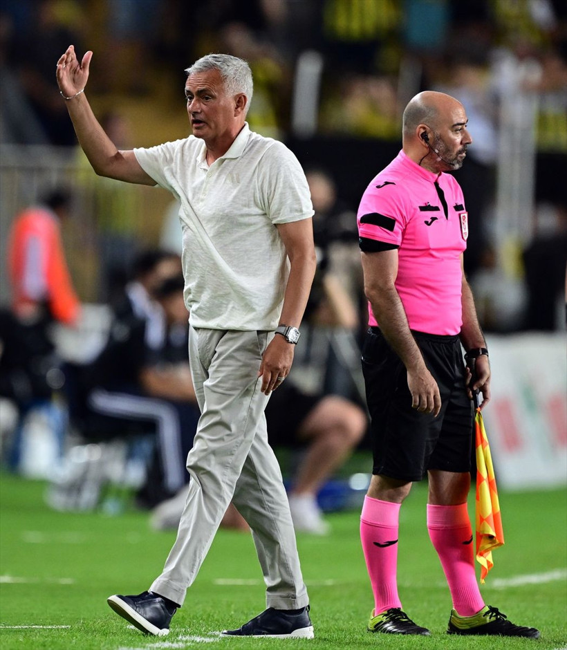 Mourinho, Fenerbahçe'nin başında ilk ciddi sınavına çıkıyor! Lugano-Fenerbahçe maçı ne zaman, saat kaçta, hangi kanalda? - Resim: 1