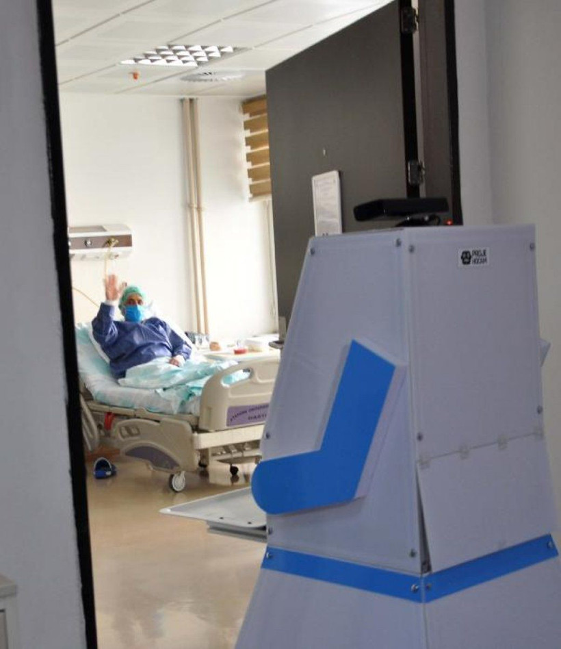 Erzurum Araştırma Hastanesi'nde korona robotu Atacan hastaların hizmetine başladı - Resim: 3