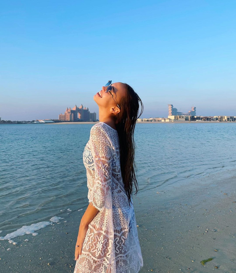 22 yaşındaki genç kızın günlük kazancı dudak uçuklatıyor! Gizemli gelir kaynağı olay oldu - Resim: 4