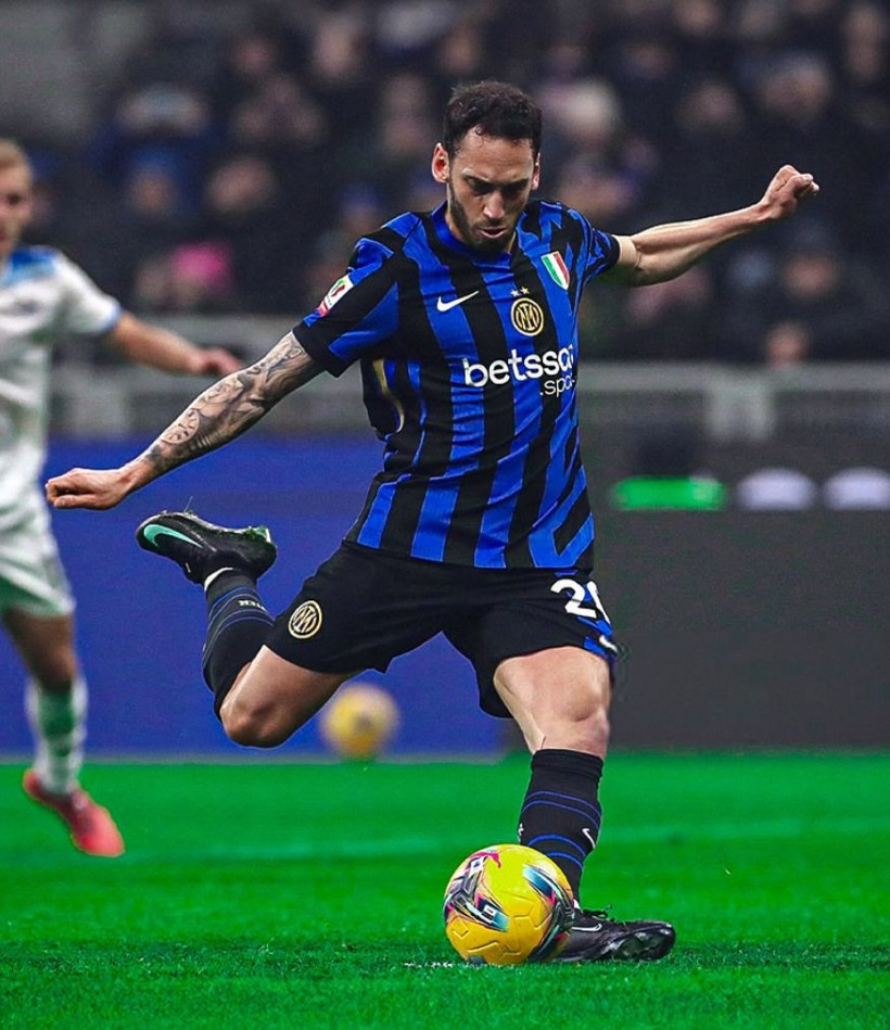 Hakan Çalhanoğlu adım adım Galatasaray'a! Okan Buruk ile yaptığı görüşme ortaya çıktı - Resim: 2