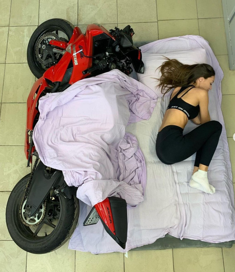 Motosikletle dünyayı gezen Rus fenomen Türkiye'de kazada öldü! Ondan geriye bu fotoğraflar kaldı... - Resim: 4