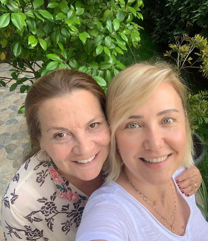 Zümrüt Apartmanı'na kızan Berna Laçin'den Elif Şafak'ın Mahrem kitabına destek - Resim: 3