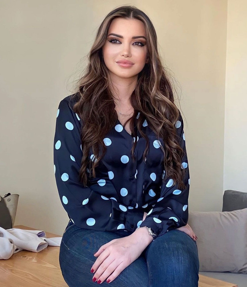 Esra Ezmeci abarttı! Cinsel ilişkiye girmeden bunu yapın Hürrem Sultan da yapardı.... - Resim: 2