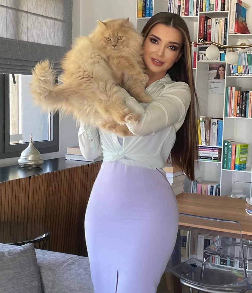 Kocam iğrenç şeyler istiyor! Üvey babamla kaçıp... Esra Ezmeci bile bu defa şok oldu: Kocam abimi... - Resim: 1