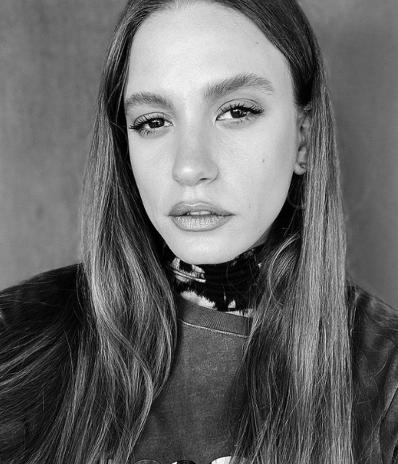 Serenay Sarıkaya'dan hayranlarını mutlu edecek yeni proje! - Resim: 4