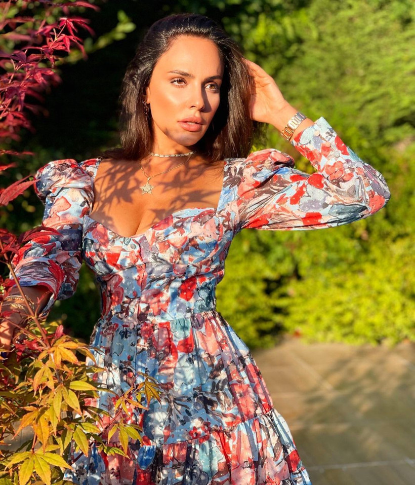 Dekolteli pozları olay oldu! Buket Aydın'ın estetiksiz halini gören tanıyamadı - Resim: 1