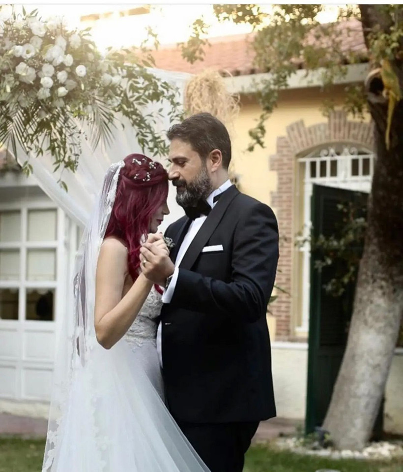 Özlem Gültekin'in şüpheli ölümü! Erhan Çelik sessizliğini bozdu - Resim: 4