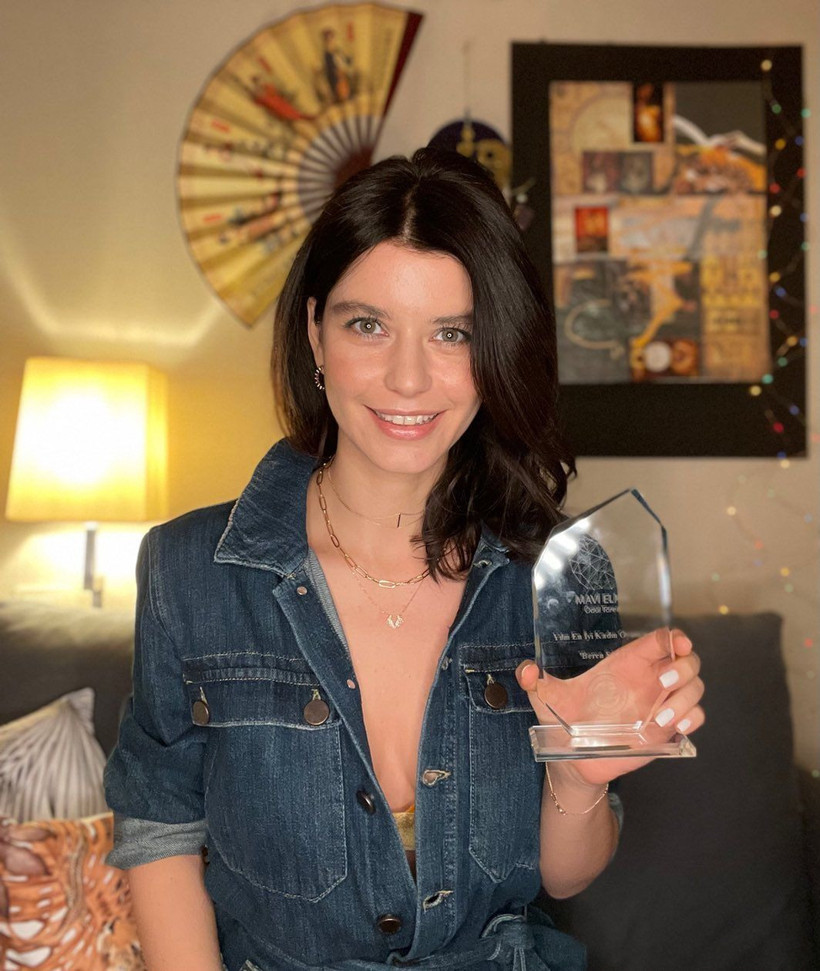 İlk aşkı Efe Güray'ı unutmayan Beren Saat'in paylaştığı not sosyal medyayı ikiye böldü - Resim: 2