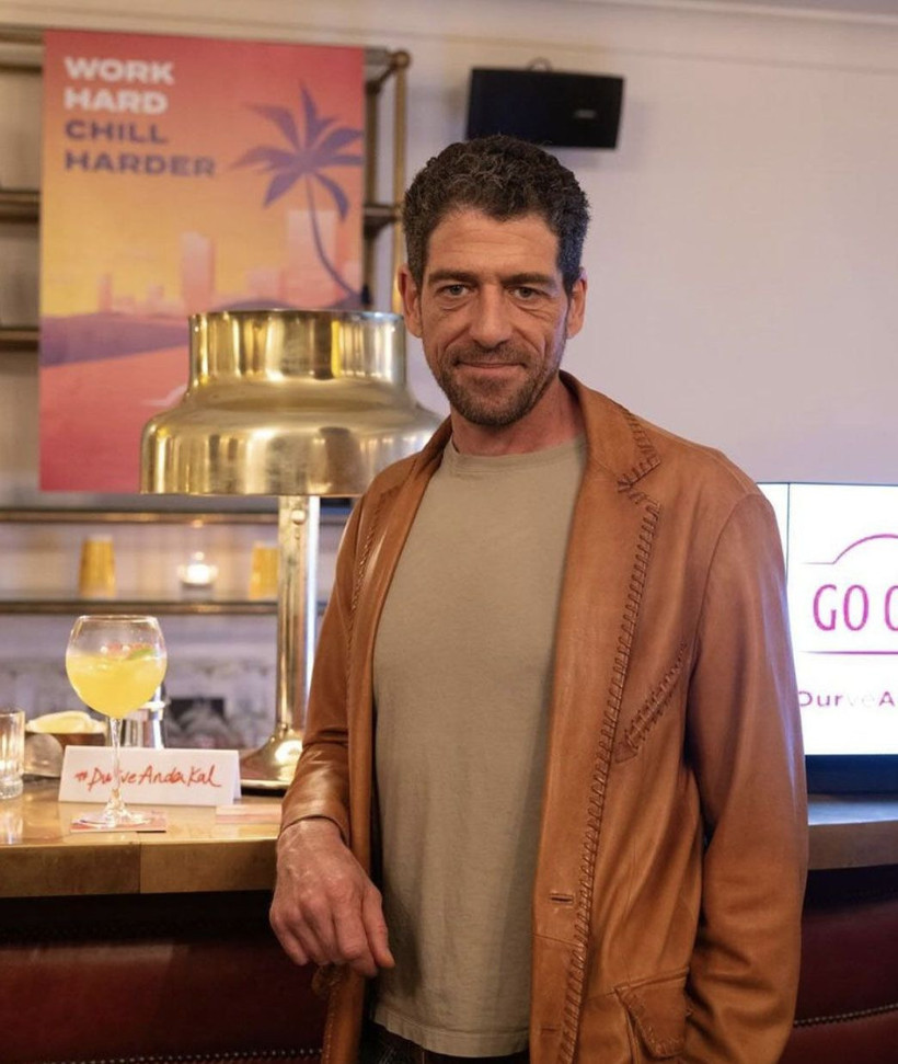 Cemal Hünal'dan sokak hayvanlarıyla ilgili sert yorum! "Allah belamızı vermiş bizim" - Resim: 1