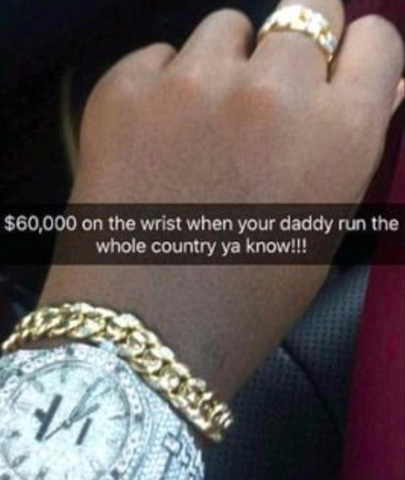 Ülkede herkes açlık sınırında bir de onların paylaştıklarına bakın! - Resim: 4