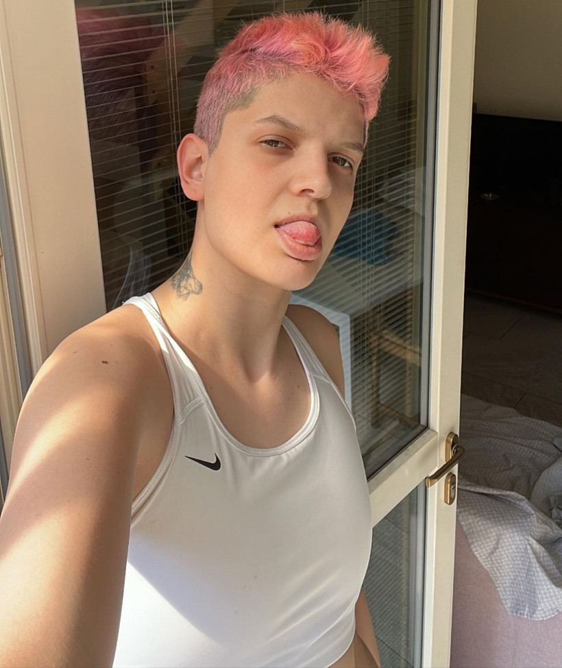 Eşcinsel Ebrar Karakurt'un yeni aşkı oyuncu çıktı! İfşa sonrası fena patlamıştı: İrem Tuncer kimdir - Resim: 1