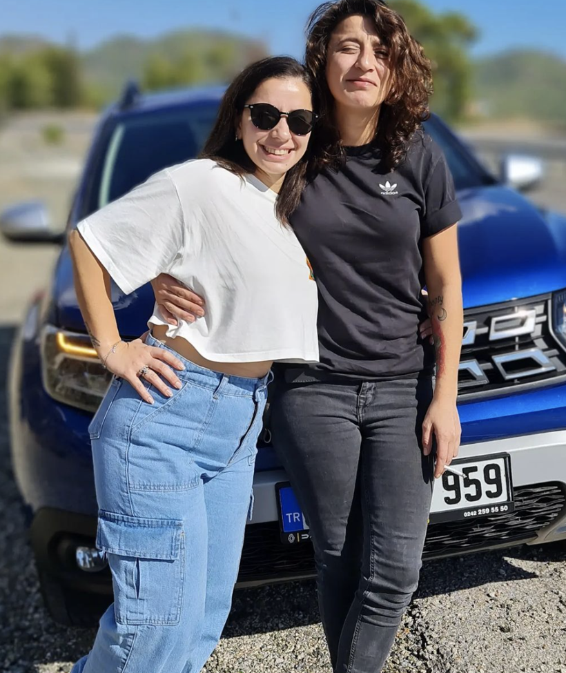 Metin Akpınar'ın kızı Duygu Nebioğlu'ndan olay itiraf! ‘Bir ünlü baba daha var’ - Resim: 2