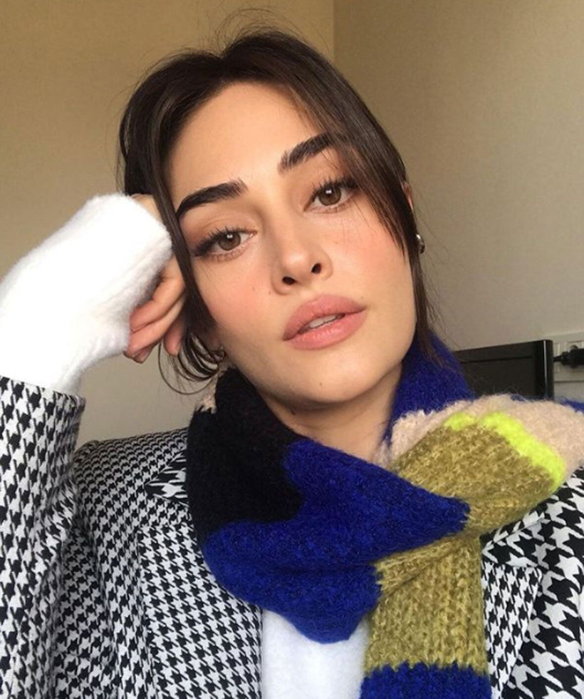 Ramo'nun Sibel'i Esra Bilgiç gerçek mesleğiyle duyanları şok etti! Meğer oyunculuğun yanı sıra... - Resim: 3