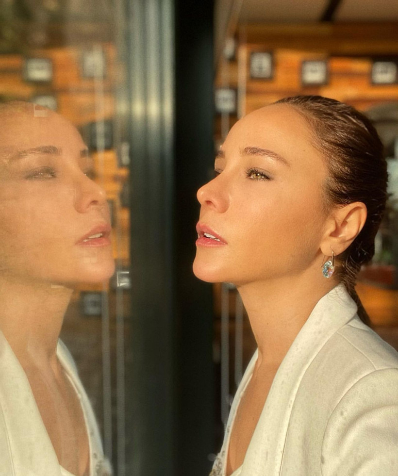 Sadakatsiz ve Mucize Doktor'u reddetti Exxen'le anlaştı! İşte Burçin Terzioğlu'nun yeni dizisi - Resim: 4