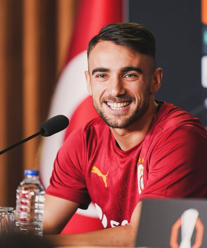 Galatasaray'ın istemediği bir şey oldu! Yunus Akgün transferini duyurdular - Resim: 2