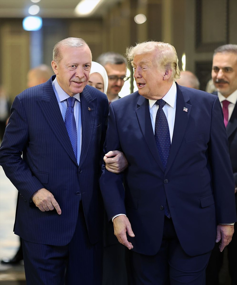 Erdoğan-Trump buluşmasından bomba kareler! Koluna girip sohbet etti - Resim: 13